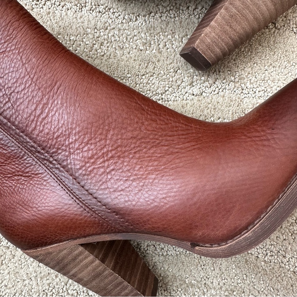 Zodiac Darrah Leather Western Pointed Toe Cone Heel Bootie Cognac Brown Sz 9 NIB - Picture 8 of 16